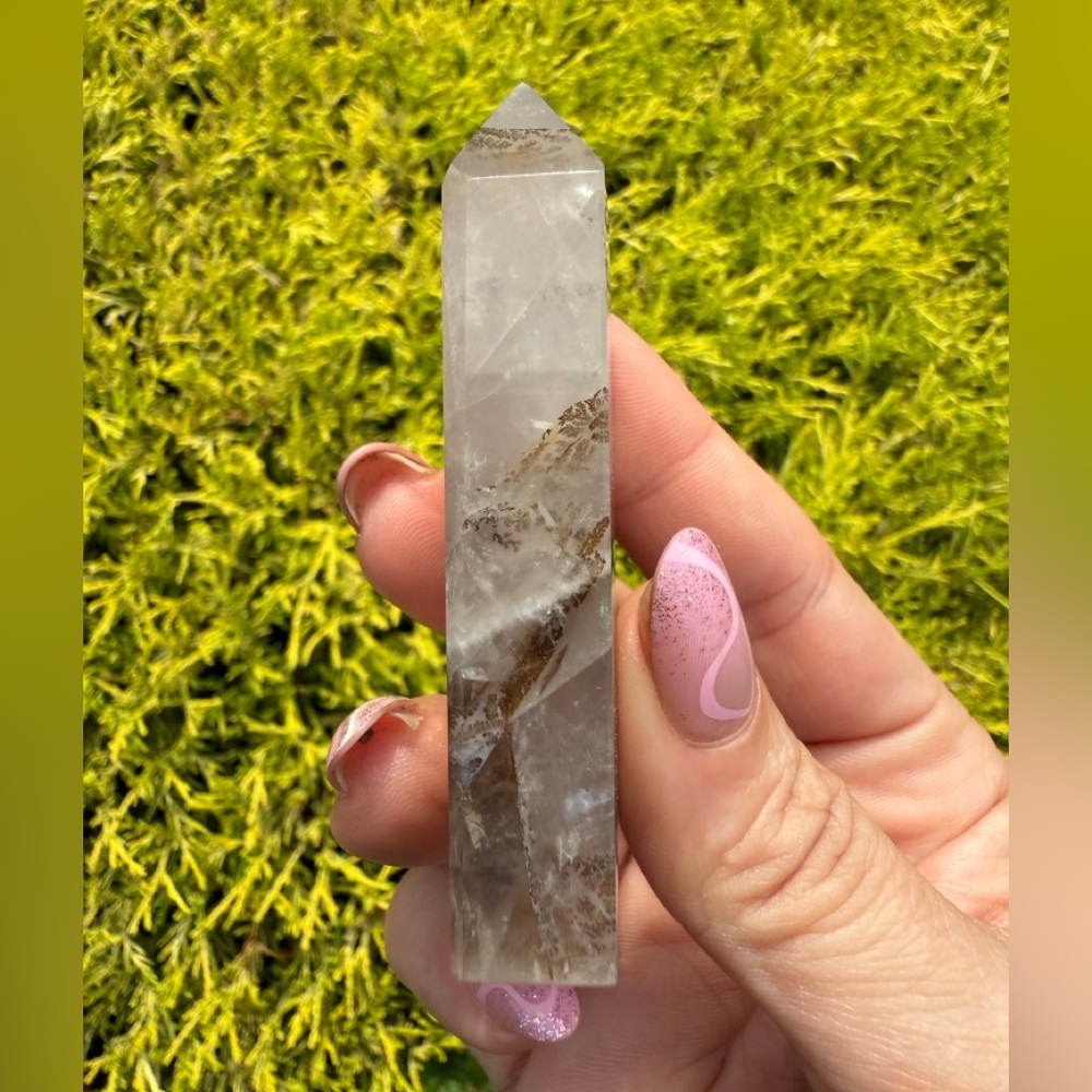 Dendritic Quartz Tower - Picture 3 of 7